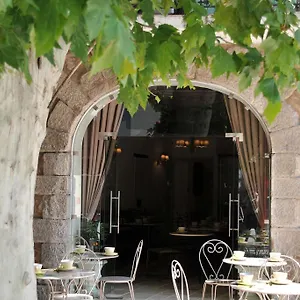 Hotel Chateaux Demeures Vallee De L'arc Trets