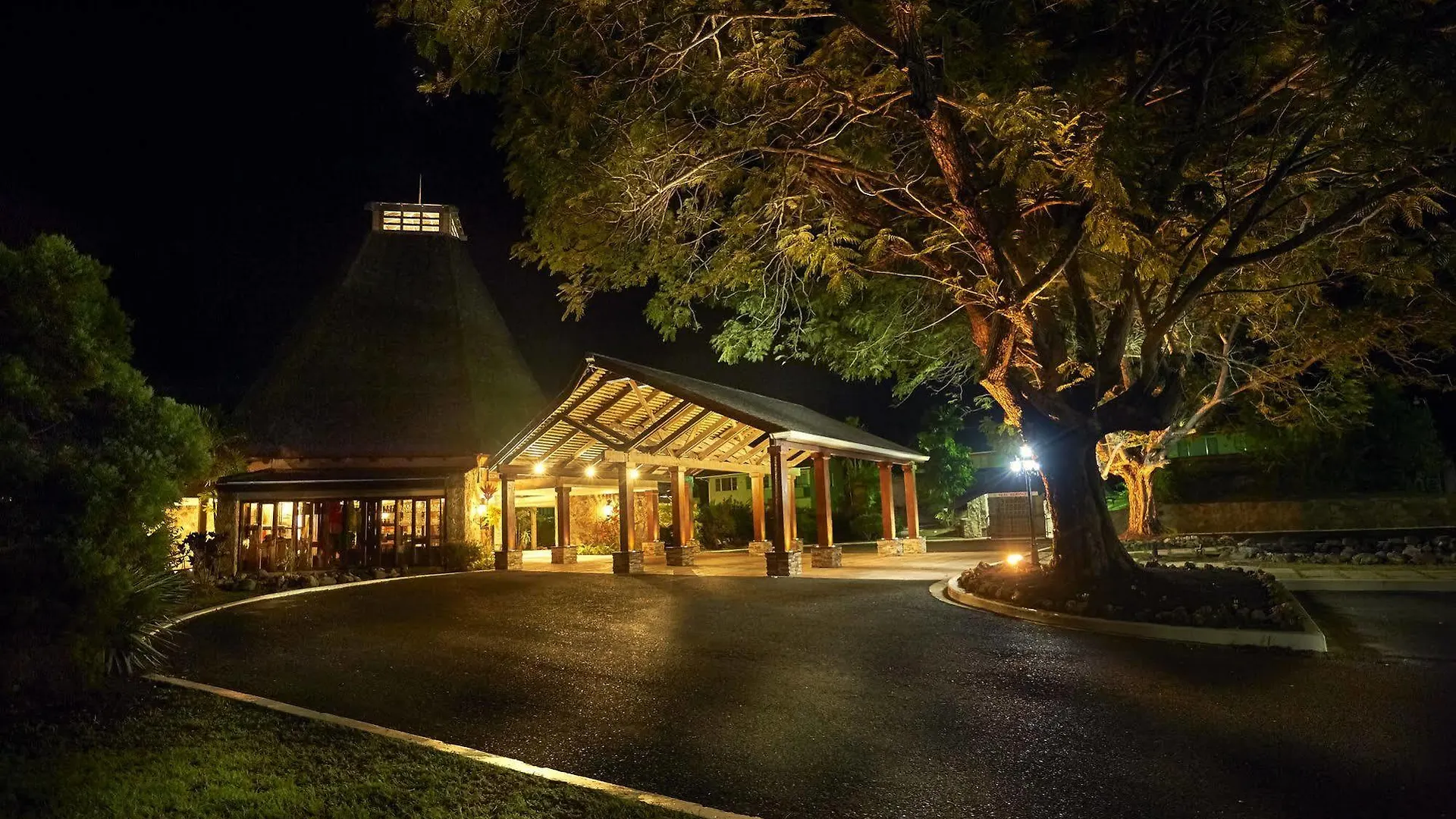 Mount Irvine Bay Resort Black Rock Hotel